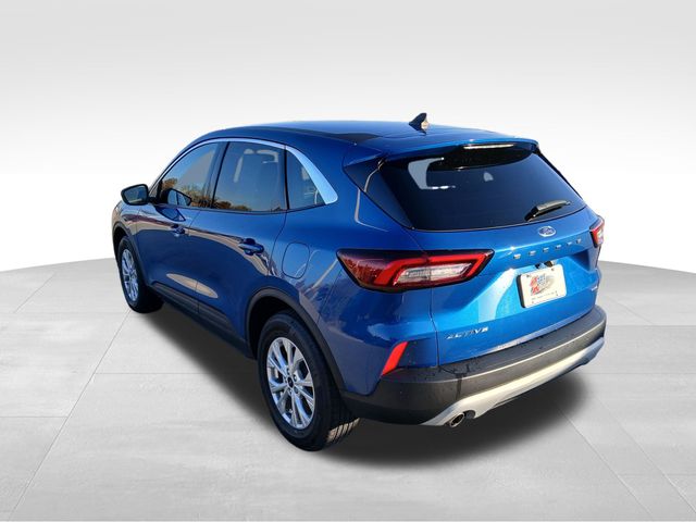 2023 Ford Escape Active photo 2
