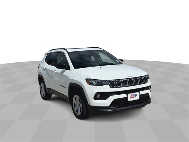 Used 2023 Jeep Compass Latitude with VIN 3C4NJDBN7PT537965 for sale in Marshalltown, IA