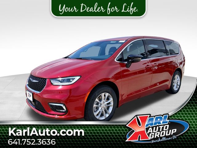 2026 Chrysler Pacifica Select AWD's photo