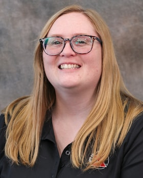 Staff member Amy Gilmore from ID_4e633984cd78