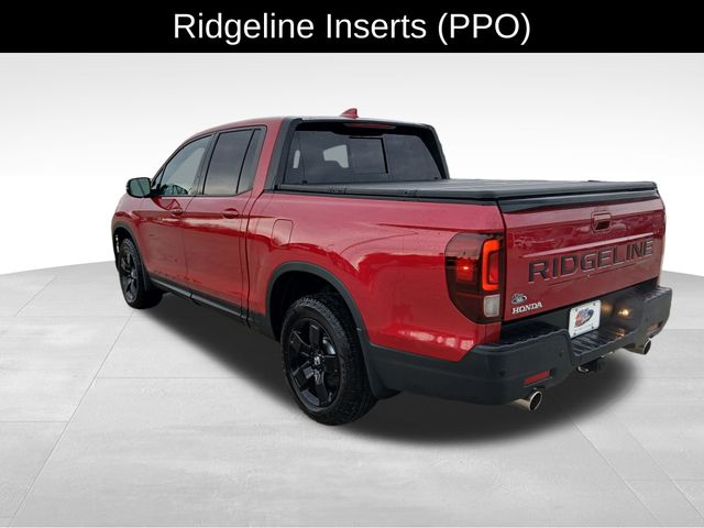 2025 Honda Ridgeline Black Edition photo 2
