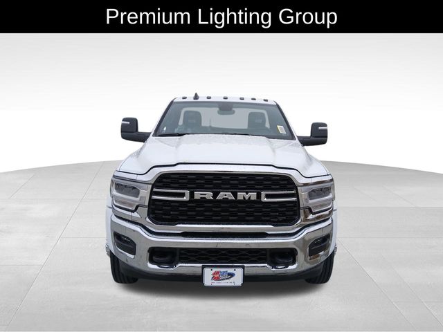2024 Ram 5500 SLT photo 3