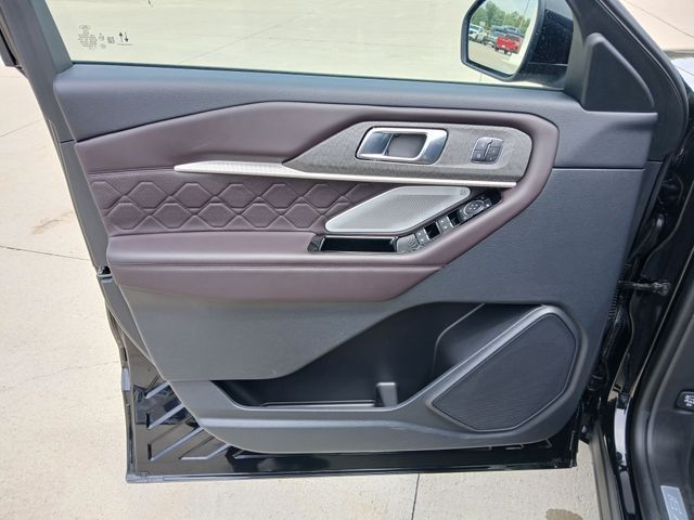 2025 Ford Explorer Platinum - Photo 12
