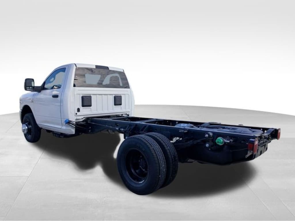 New 2026 Ram 3500 Chassis Cab Tradesman/Big Horn Pickup