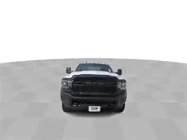 2024 Ram 5500 Tradesman SLT photo 3