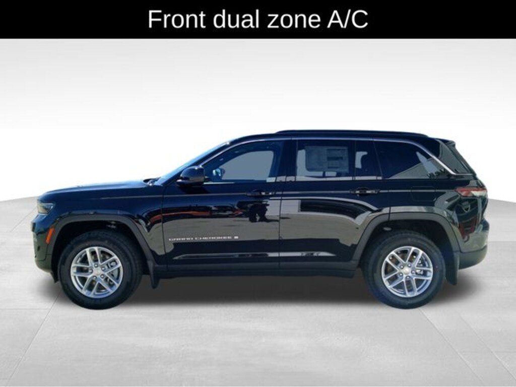 New 2026 Jeep Grand Cherokee Laredo Sport Utility