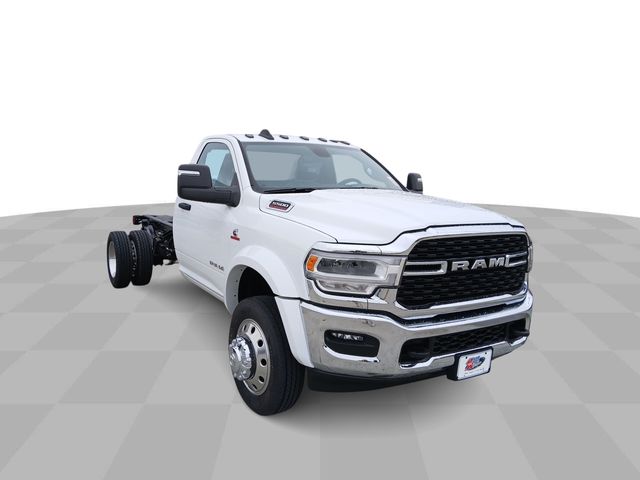 2024 Ram 5500 SLT photo 2