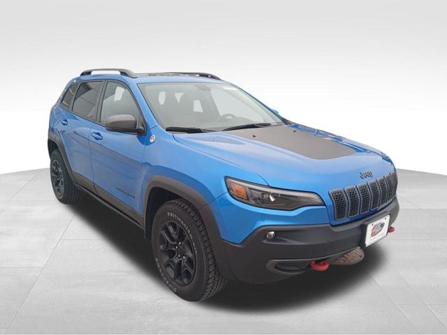 Used 2020 Jeep Cherokee Trailhawk with VIN 1C4PJMBX4LD647513 for sale in Marshalltown, IA