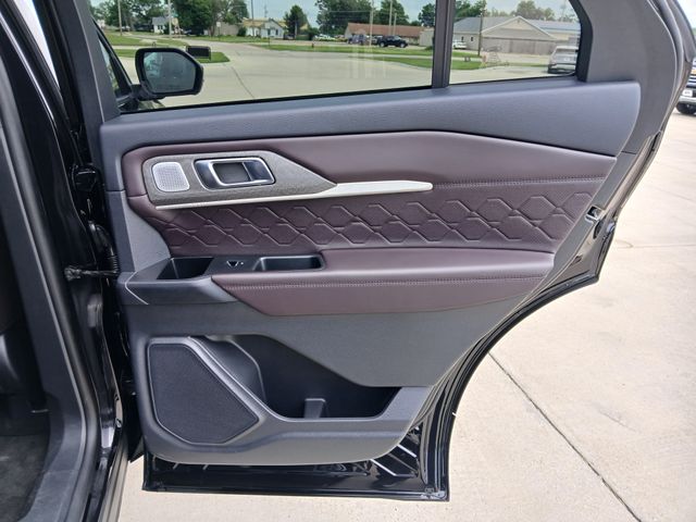 2025 Ford Explorer Platinum - Photo 22