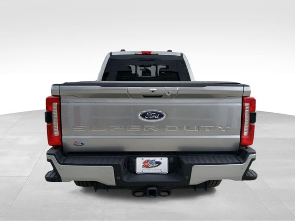 Used 2023 Ford F-250SD Lariat Truck Crew Cab