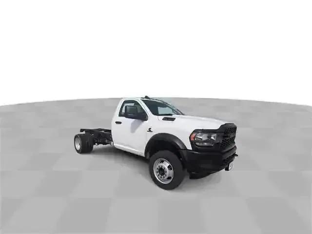 2024 Ram 5500 Tradesman SLT photo 2