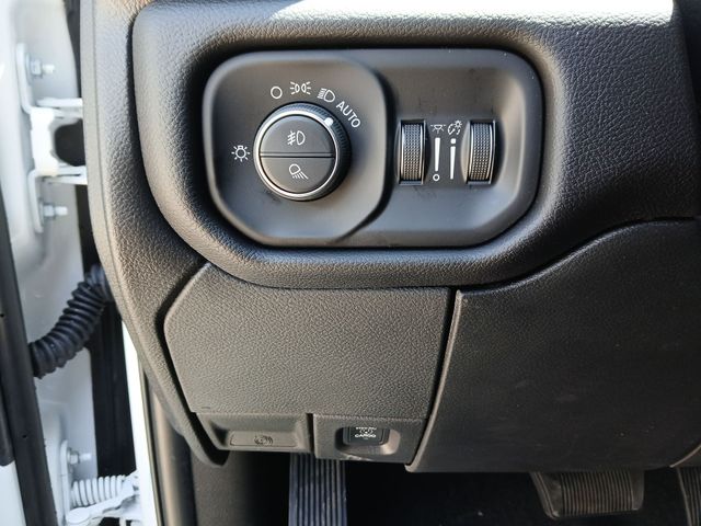2025 RAM 3500 Laramie - Photo 19