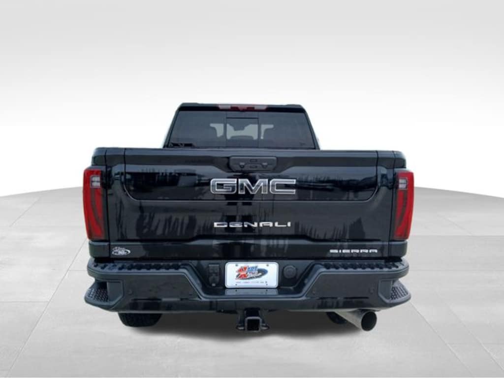 Used 2025 GMC Sierra 2500HD Denali Ultimate Truck Crew Cab