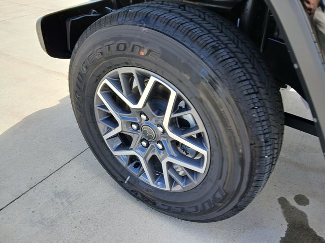 2025 Jeep Wrangler 4-Door Sahara - Photo 36