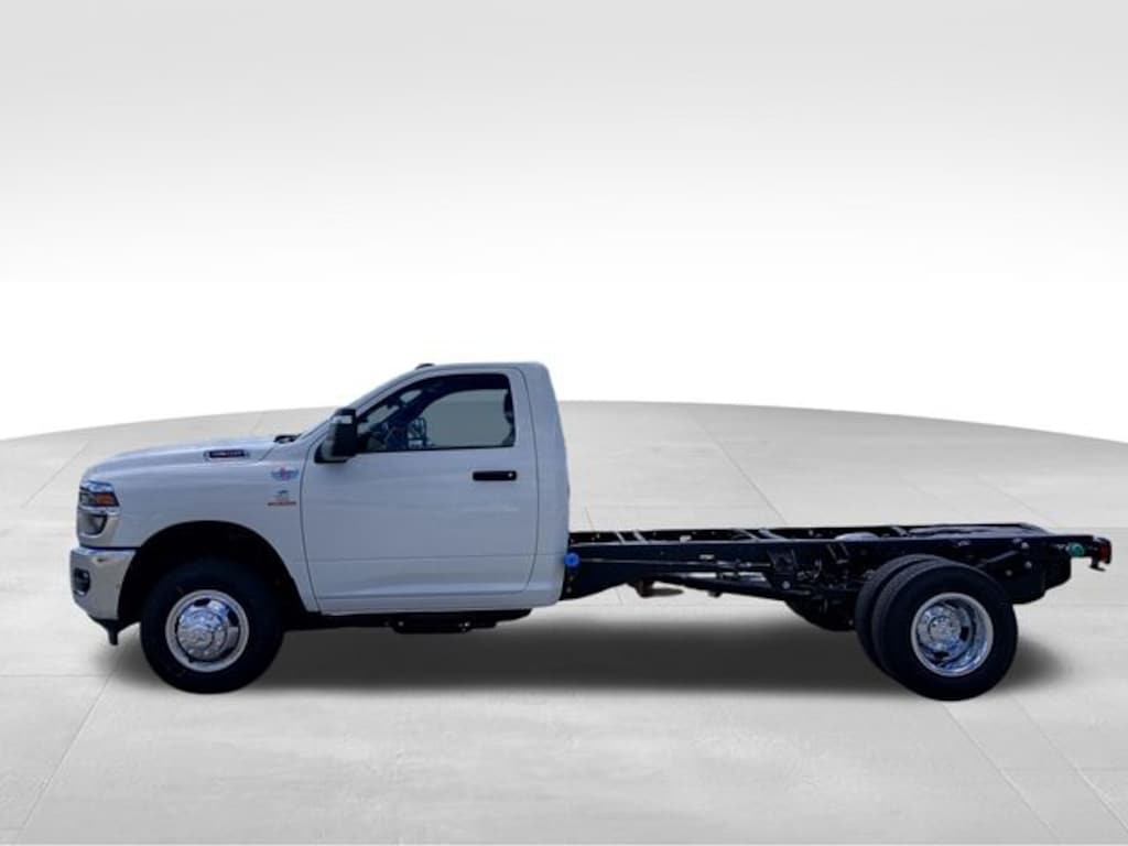 New 2026 Ram 3500 Chassis Cab Tradesman/Big Horn Pickup