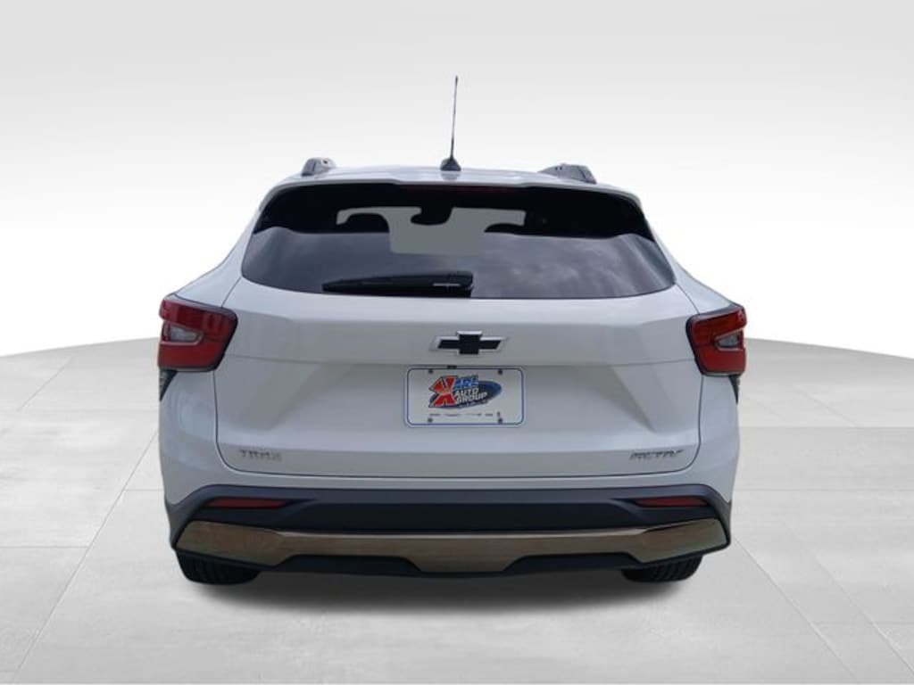 Used 2024 Chevrolet Trax Activ SUV