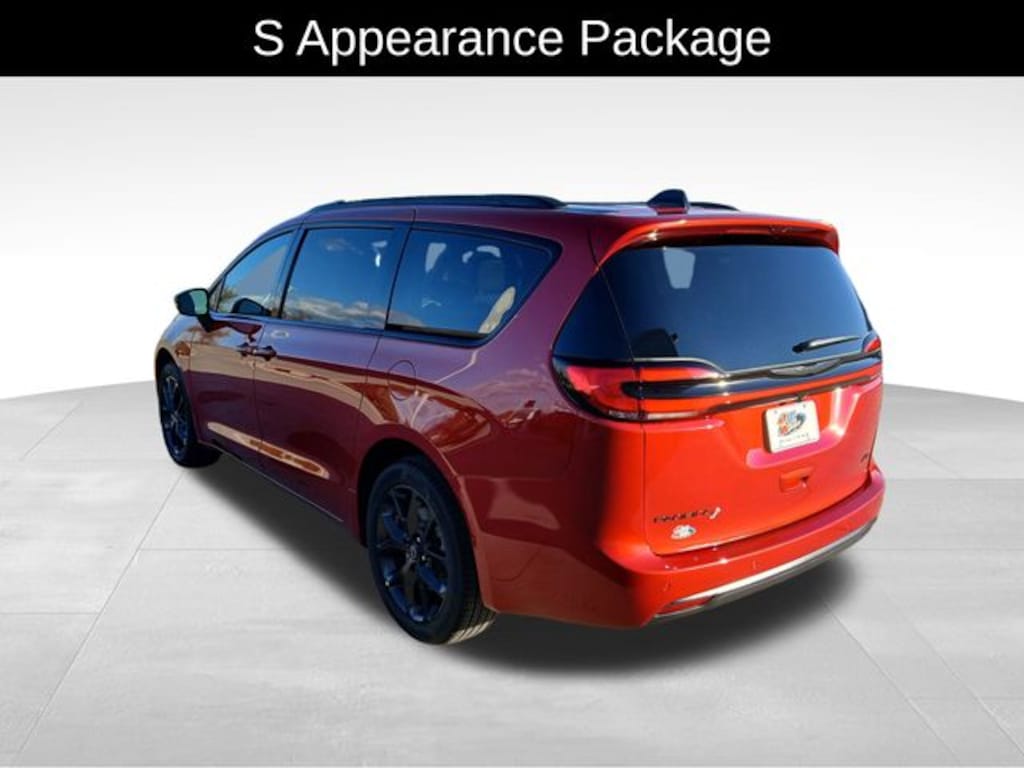 New 2026 Chrysler Pacifica Select Passenger Van