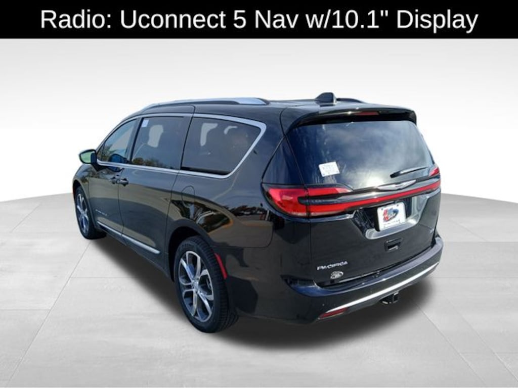 New 2026 Chrysler Pacifica Pinnacle Passenger Van