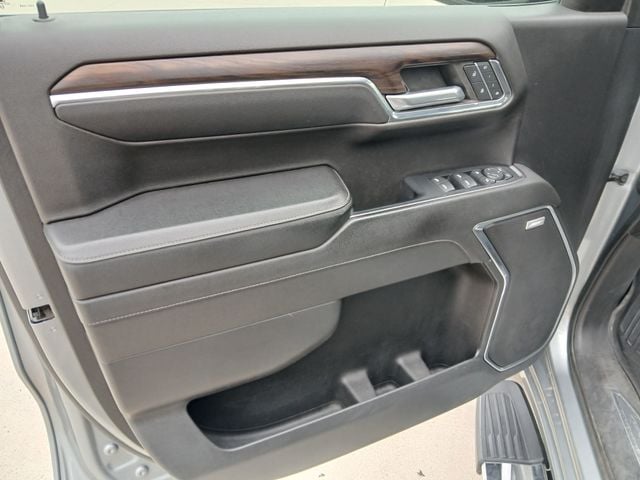 2023 GMC Sierra 1500 SLT - Photo 16