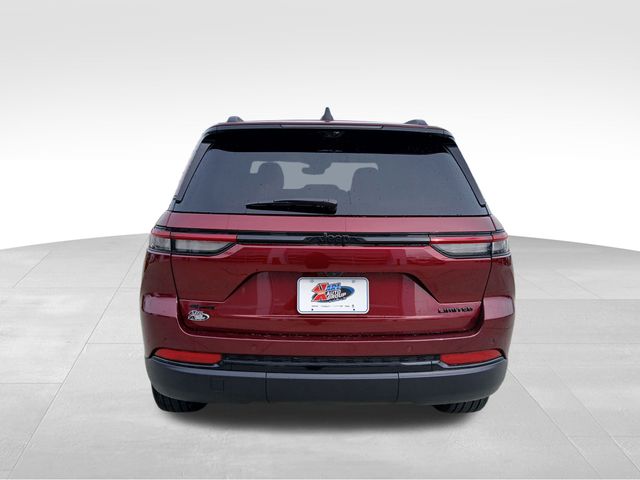 2025 Jeep Grand Cherokee Limited photo 2
