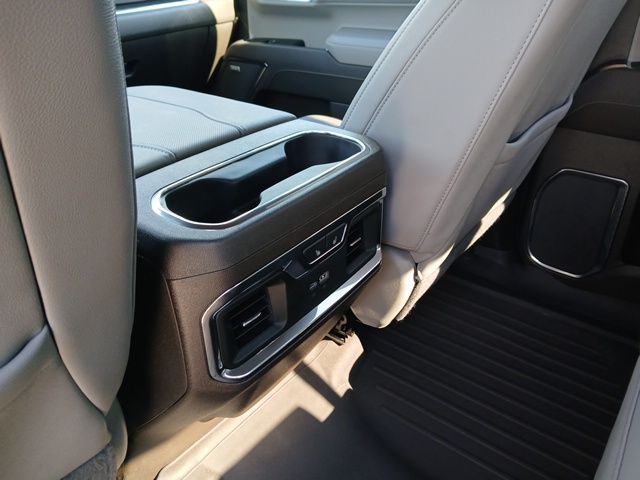 2024 Chevrolet Silverado 1500 LTZ - Photo 24