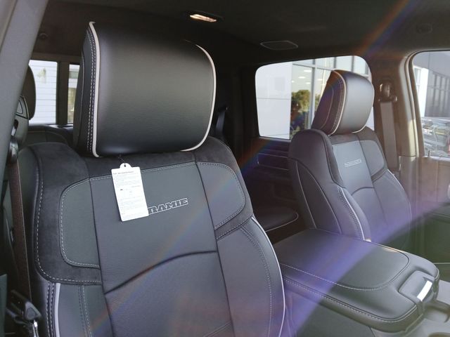 2025 RAM 2500 Laramie - Photo 30