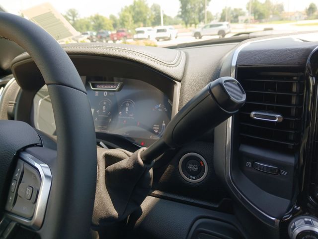 2025 RAM 3500 Laramie - Photo 16