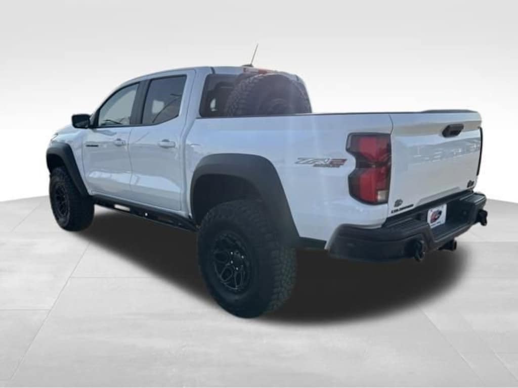 Used 2024 Chevrolet Colorado ZR2 Truck