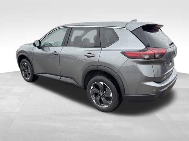 2024 Nissan Rogue SV photo 2