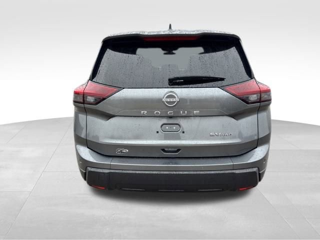 2024 Nissan Rogue SV photo 3