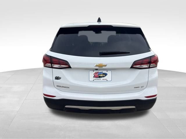 2023 Chevrolet Equinox LT photo 3