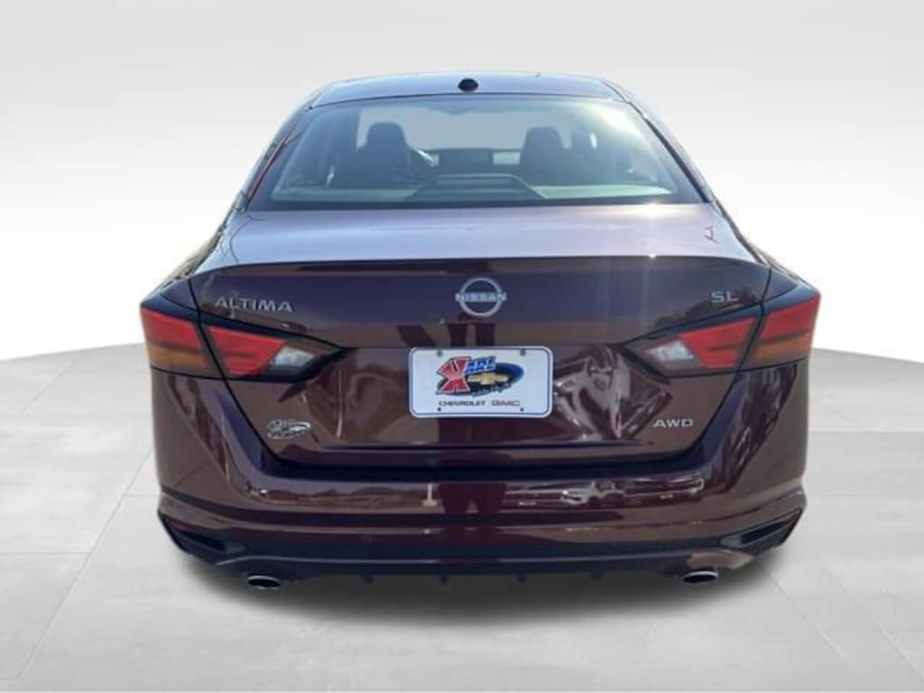 Used 2024 Nissan Altima SL Intelligent AWD Sedan