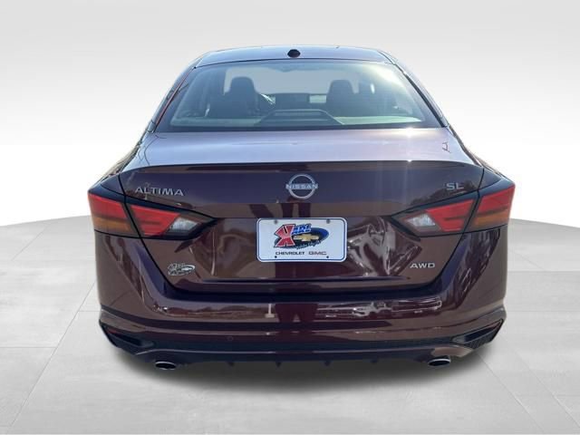 2024 Nissan Altima 2.5 SL photo 4