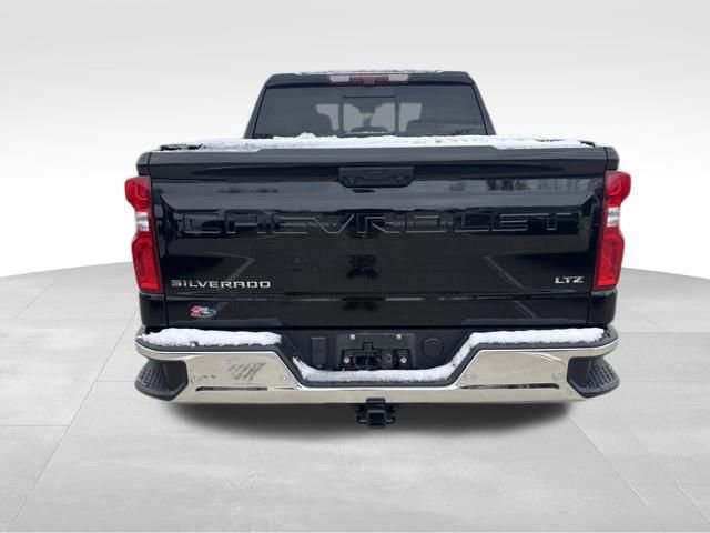 2022 Chevrolet Silverado 1500 LTZ photo 4