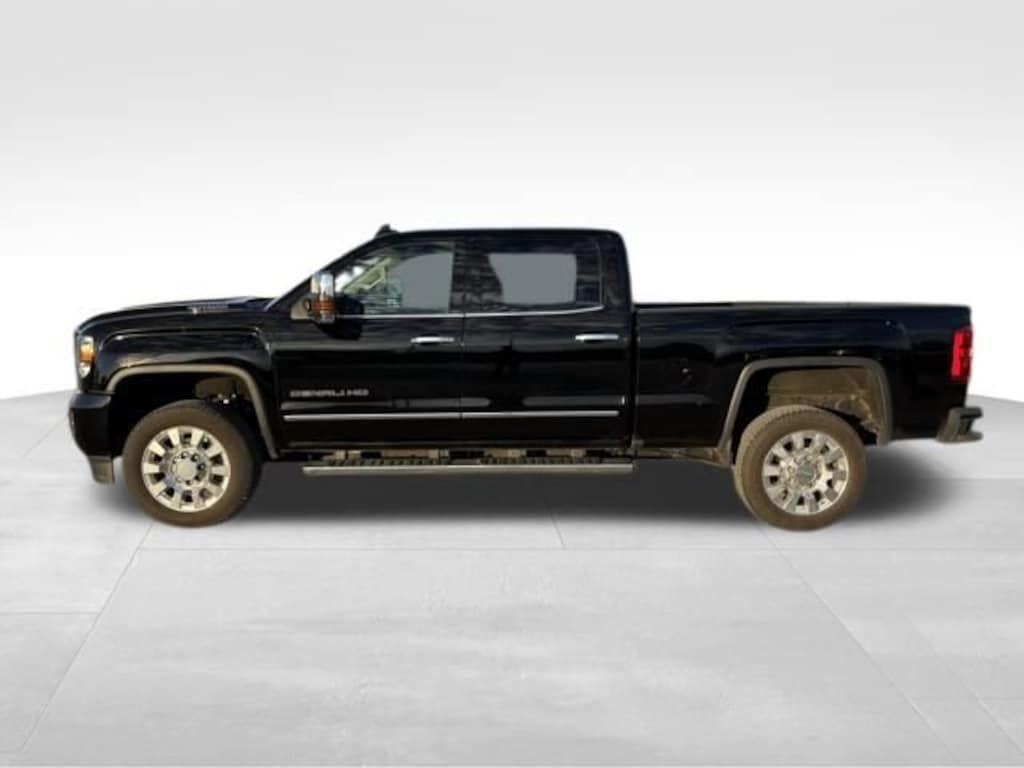 Used 2019 GMC Sierra 2500 HD Denali Truck