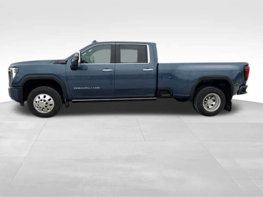 Used 2024 GMC Sierra 3500 HD Denali Ultimate DRW Truck