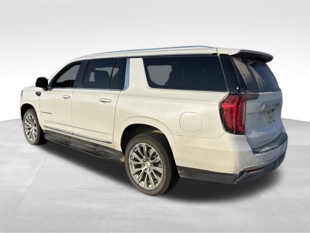 2024 Gmc Yukon XL SLT photo 3