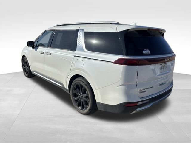 2022 Kia Carnival SX Prestige photo 3