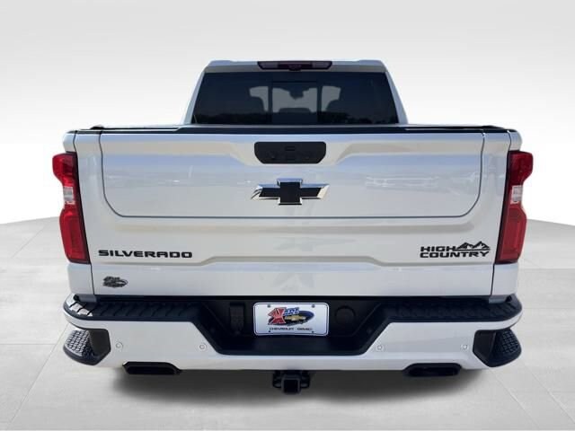 2025 Chevrolet Silverado 1500 High Country photo 4