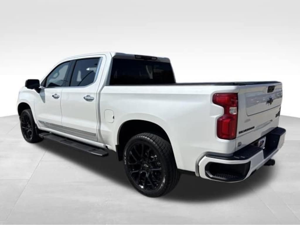Used 2025 Chevrolet Silverado 1500 High Country Truck