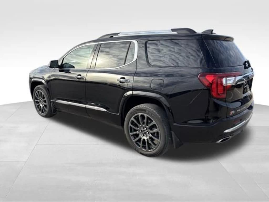 Used 2023 GMC Acadia Denali SUV