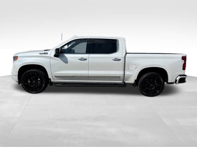2025 Chevrolet Silverado 1500 High Country photo 2