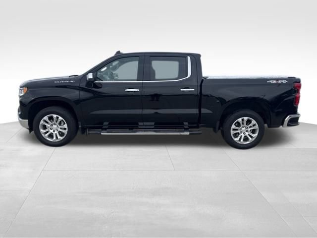 2022 Chevrolet Silverado 1500 LTZ photo 2