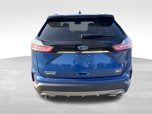 2020 Ford Edge SEL photo 3