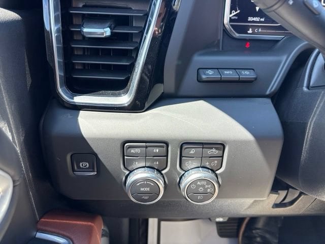 2024 GMC Sierra 3500HD Denali Ultimate - Photo 16