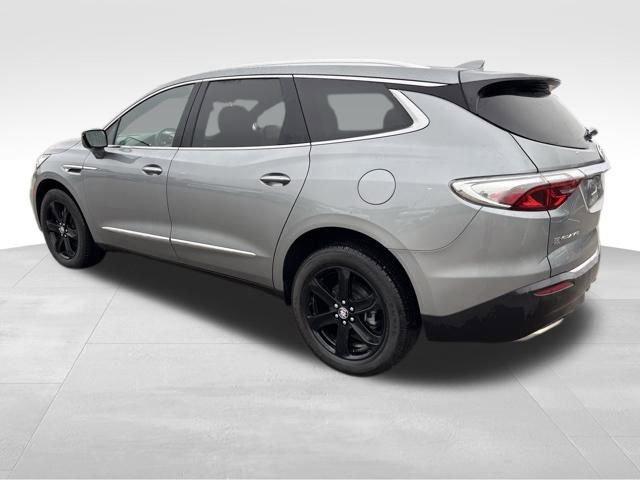 2023 Buick Enclave Essence photo 2