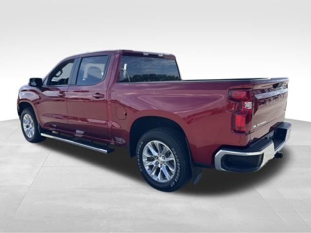 2023 Chevrolet Silverado 1500 LT photo 3