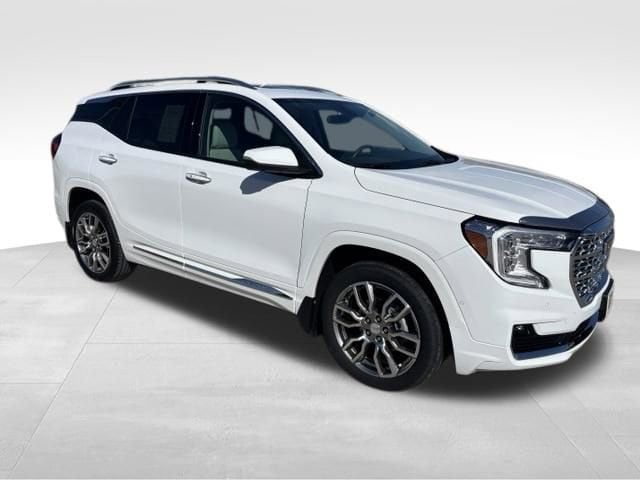 2024 GMC Terrain Denali - Photo 7
