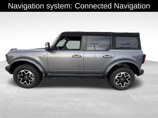 2022 Ford Bronco Outer Banks photo 3