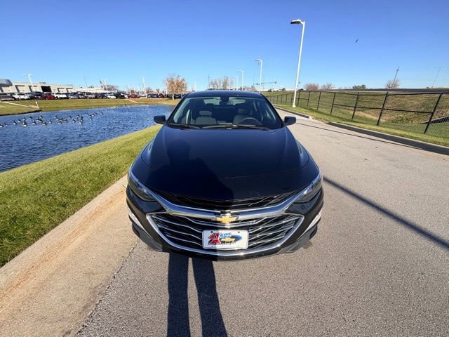 2020 Chevrolet Malibu 1LT photo 2
